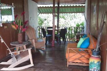 تختخواب و صبحانه Posada Villa Margarita