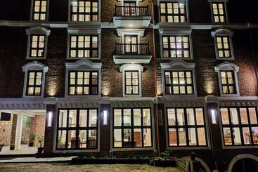 ホテル Bandipur Village Lnn