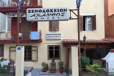 هتل Akanthos