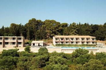 Phaedra Suites