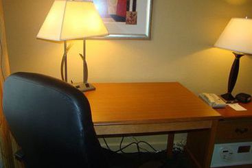 هتل Kennesaw Inn