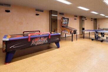 Hotel Dom Pedro Marina