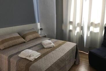 بنسيون Hostal Casiano Camarasa