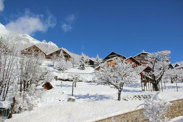 هتل Le V De Vaujany