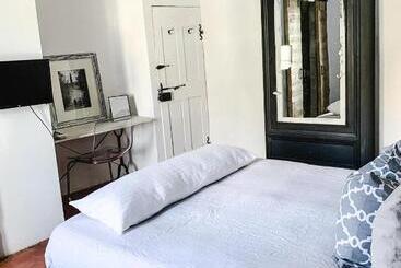 مبيت وإفطار La Belugue