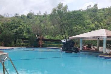 هتل Golden Resort