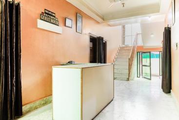 هتل Oyo 71508  Grand Sitara