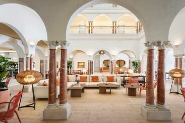 호텔 Zahara Resorts & Villas