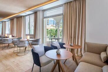 호텔 Zahara Resorts & Villas