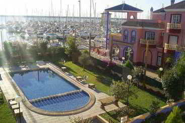 Resort Apartamentos Marina Internacional