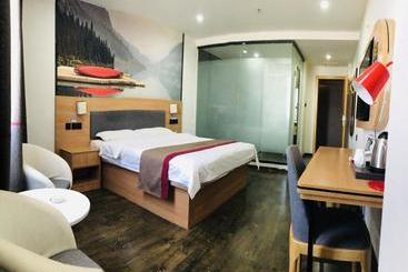 Thank Inn Chain Hotel Tibet Shigatse Sangzhuzi District Intersection Of Race Course