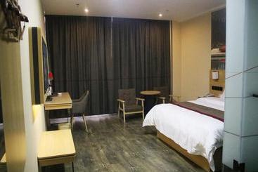 هتل Thank Inn Plus  Kunming Shuntong International Ginza Avenue Store