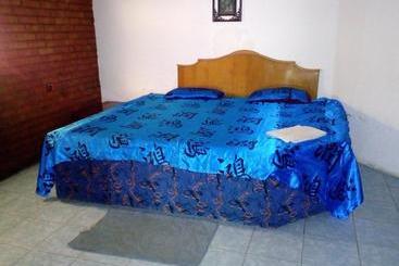 הוסטל лавка власова