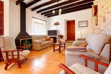 Finca Angoixes