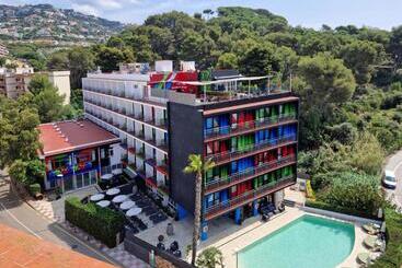 호텔 Lloret Vibe Affiliated by FERGUS