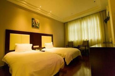 هتل Greentree Inn Beijing Daxing Xingye Street Liyuan Business