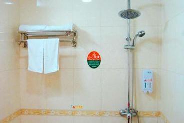 هتل Greentree Inn Beijing Daxing Xingye Street Liyuan Business