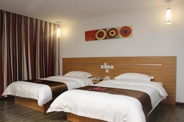 Thank Inn Chain Hotel Guangdong Shenzhen Bantian Wuhe Subway Station