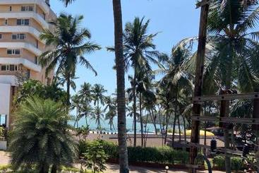پانسیون Sun Kissed Holidays Dabolim Goa Gold