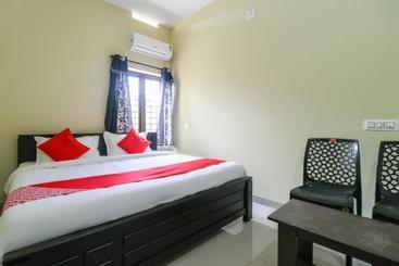 هتل Liberty Apartments