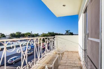 هتل Oyo  Suites San Fernando