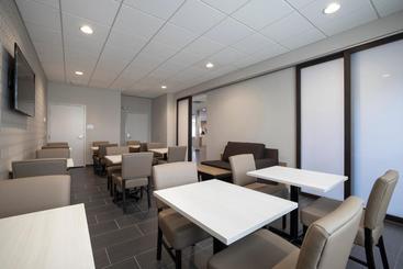 Microtel Inn & Suites By Wyndham Loveland