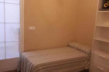 پانسیون Habitación Doble En Valencia Con Aseo Privado Y Amplia Terraza Para Mascota