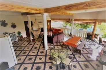 پانسیون Casa Sobek