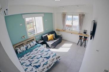 تختخواب و صبحانه Go On Vacation Hostel Green Island