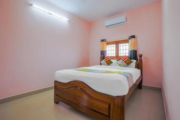 پانسیون Compact Studio Near Mudhaliarpet