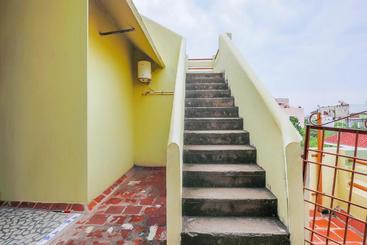 پانسیون Compact Studio Near Mudhaliarpet