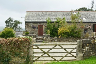 بيت ريفى Charming Barn Conversion With Wood Burner Near Looe