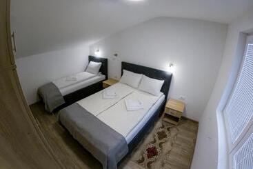S&m Apartmani