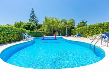 شقة فندقية Agrifamily Village
