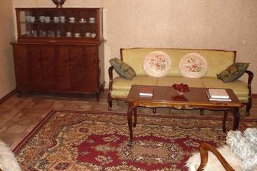 پانسیون Guest House Deda Lali