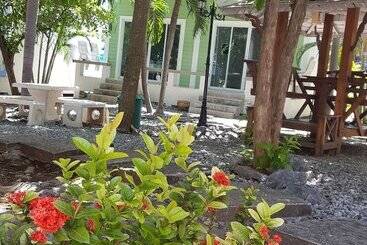 فندق Charlie S Bungalow