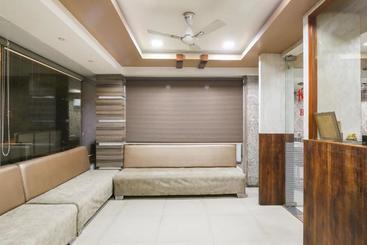 هتل Oyo 66259  Krishna