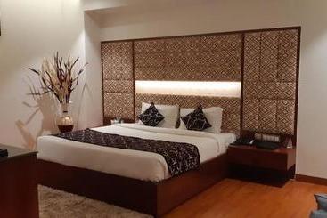 هتل Grand Geet