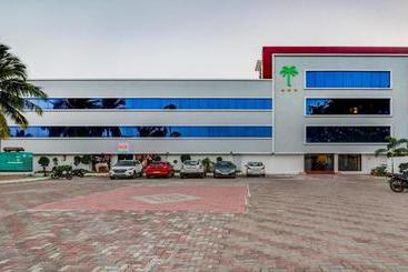 هتل Treebo Trend Palmyra Grand Suites