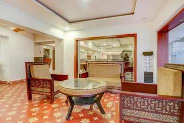 هتل Treebo Trend Palmyra Grand Suites