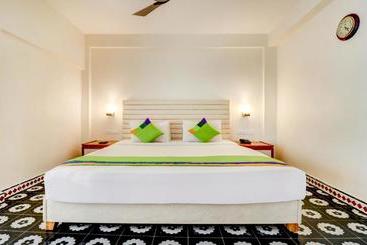 هتل Treebo Trend Palmyra Grand Suites