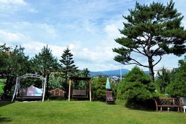 Daegwalnyeong Beauty House Pension