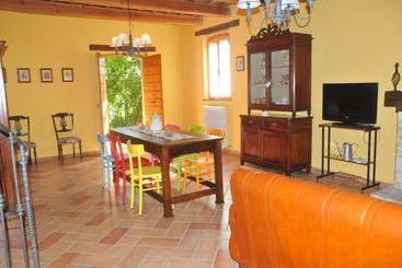 پانسیون Guesthouse Casale Borgo Miriam