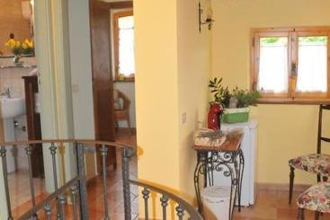 پانسیون Guesthouse Casale Borgo Miriam
