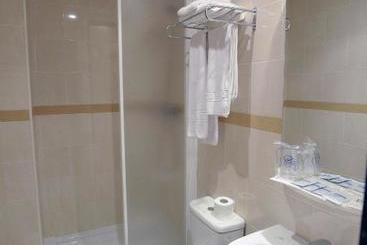 پانسیون Hostal Can Marinés