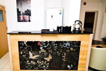 Bed and Breakfast Skylark Guest House