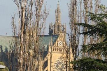 تختخواب و صبحانه Les Chambres De L Ile