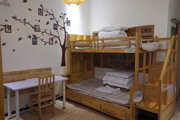 Shangri-la Baita International Youth Hostel