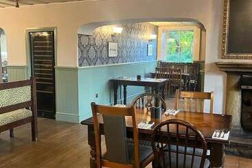 簡易ホテル The Bayley Arms