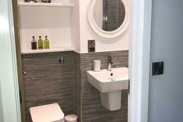 مبيت وإفطار Llety Brynawel Guest House